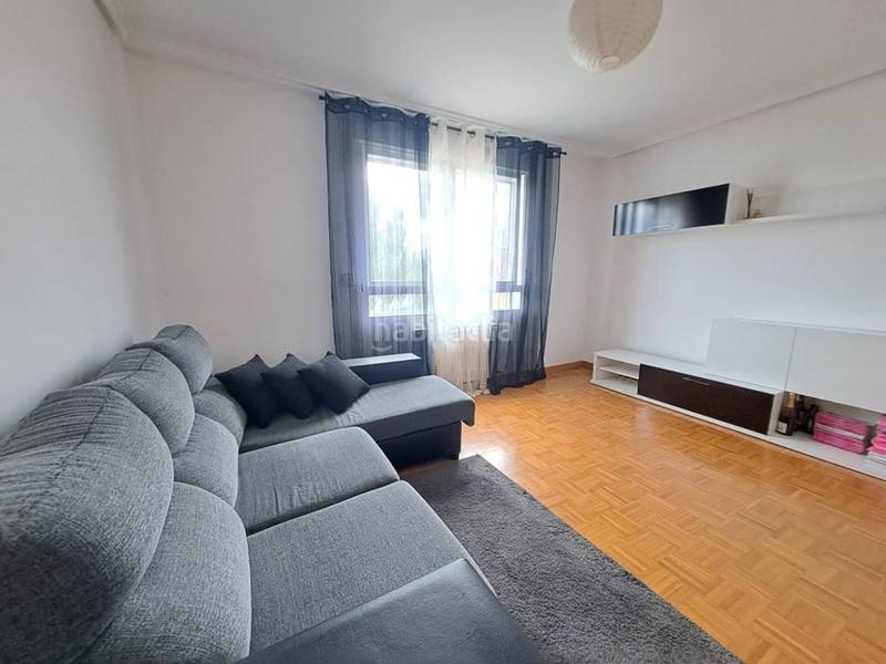 Foto cdb6d8ba-0e24-4931-8d8b-39990eb767b3. Pis amb calefacció a Villafría - La Ventilla - Castañares Burgos