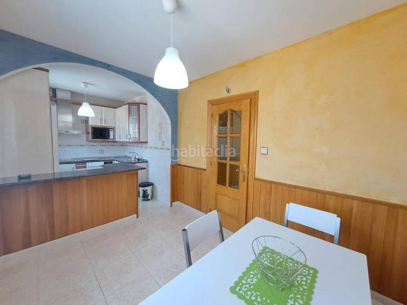 Foto e51dfe60-0158-4314-982e-85503bbe4702. Pis amb calefacció a Villafría - La Ventilla - Castañares Burgos