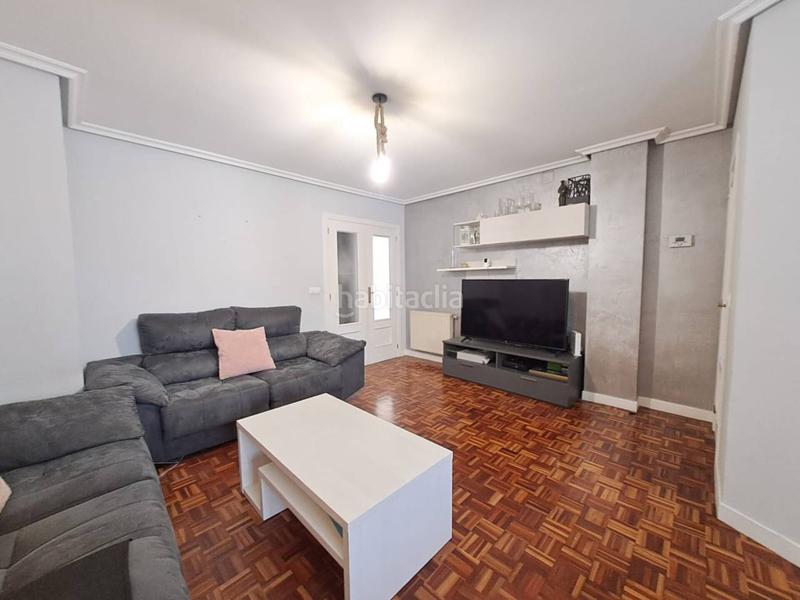 Foto e4bc5d8c-82c5-44db-a1f3-5d05ba5ae8c3. Appartement avec chauffage parking dans Juan XXIII - Las Torres - G2 Burgos