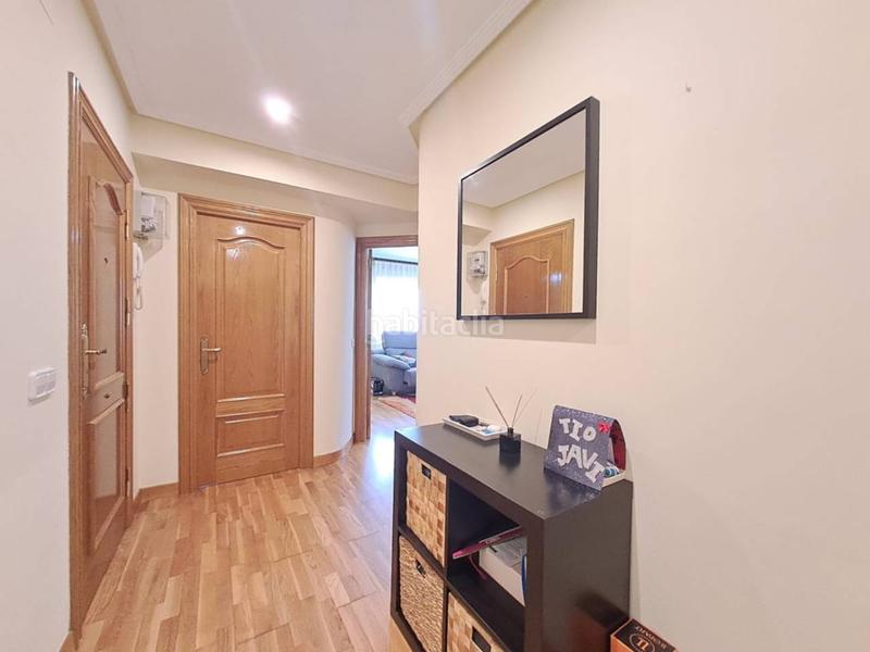 Foto 7d4f8e11-7d77-4f93-8c8e-6da2f1d3a1ee. Pis amb calefacció a Los Vadillos - R. Sanitaria - Pozanos Burgos