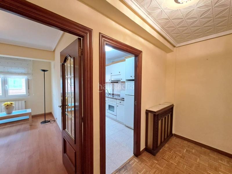 Foto 4ce92663-e652-4f3f-823c-bfd544caf3ef. Pis amb calefacció aparcament a Los Vadillos - R. Sanitaria - Pozanos Burgos