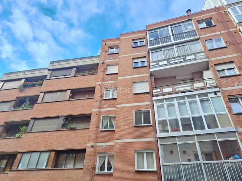 Foto 78c7ac10-fac9-4afa-a744-54e2cfab2ed2. Pis amb calefacció aparcament a Los Vadillos - R. Sanitaria - Pozanos Burgos