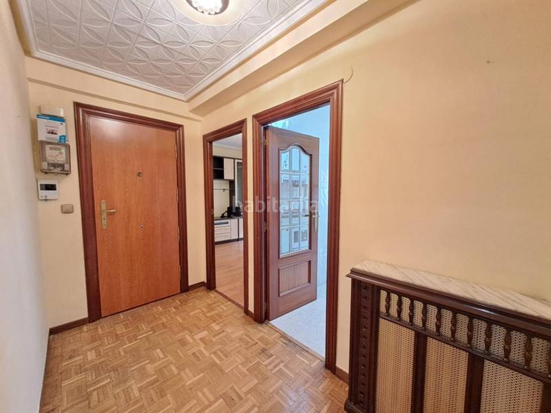 Foto 7a9535c2-b68d-48b3-afef-f29a145b9c5b. Pis amb calefacció aparcament a Los Vadillos - R. Sanitaria - Pozanos Burgos