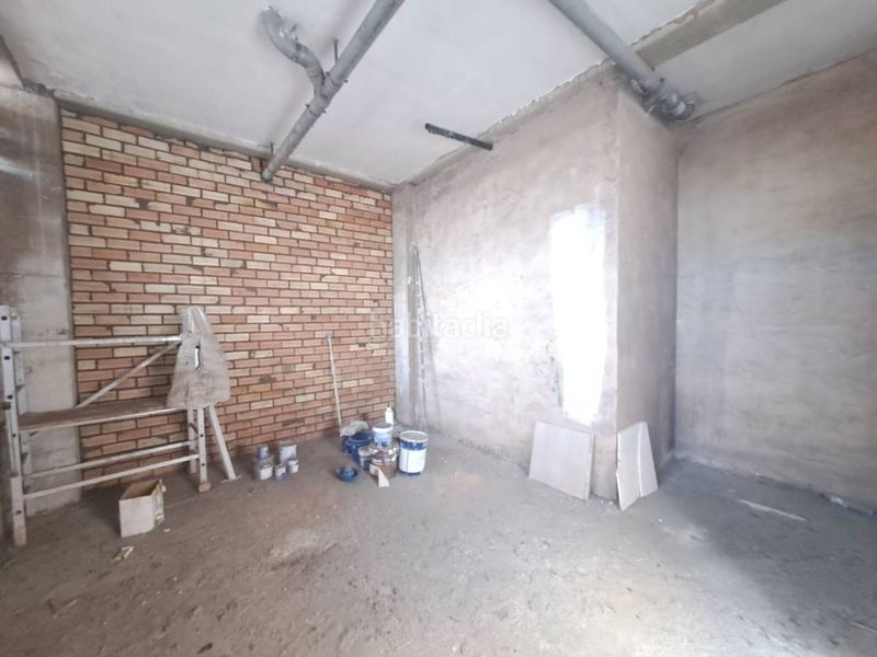 Foto c93ac5b9-2ea3-4b39-a1c0-60333e4ca5f6. Local comercial a Gamonal - San Bruno - G9 Burgos