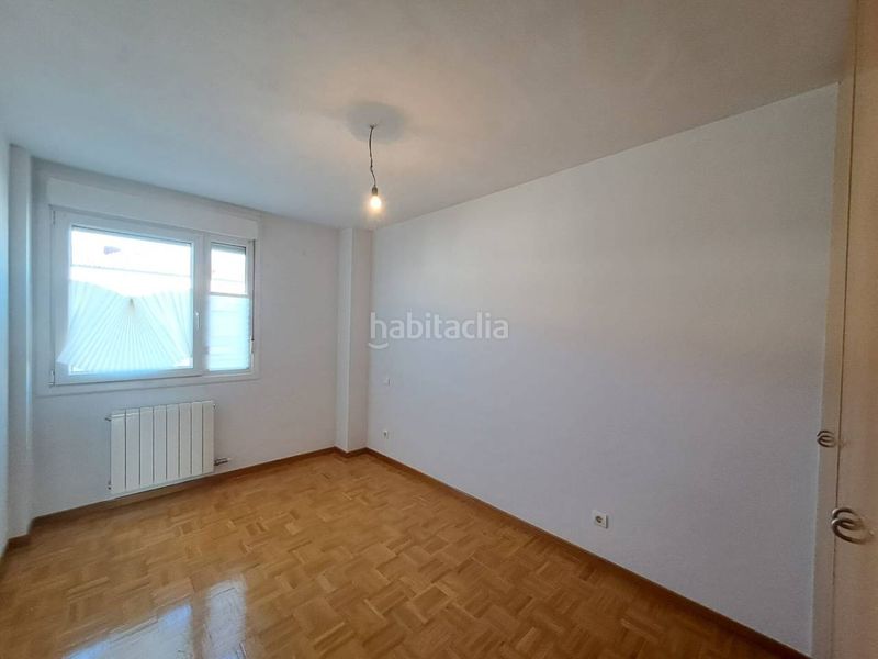 Foto b1dd2715-d60e-4823-9001-a467f666e107. Pis amb calefacció aparcament a Villimar - V1 - V2 - S3 - S4 - San Cristobal Burgos
