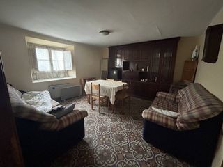 Casa  Carretera logroño. Casa en venta en ibeas de juarros con amplio espacio y gran pote