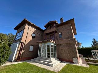 Xalet a Castrillo del Val. Venta de chalet  independiente en castrillo del val.