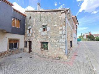 House  Calle horno. Casa de piedra de 3 plantas en burgos