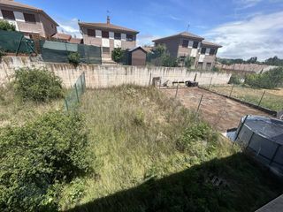 House  Calle palomar. Venta de tres viviendas en villariezo desde 155.000 de 3 y 4 dor