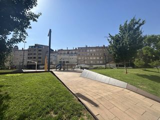 Business premise  Calle venerables. Local comercial en venta en el centro de burgos capital