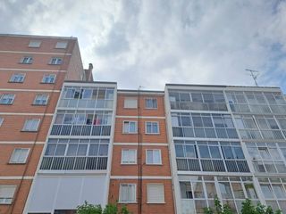 Pis a Barriada Inmaculada - Zurbarán. Piso en gamonal para entrar a vivir de 3 dormitorios y terraza
