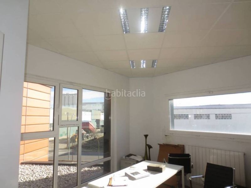 Foto ad375bfd-bbfc-48f5-b627-e201bb08813a. Location bâtiment à usage industriel avec chauffage dans Briviesca