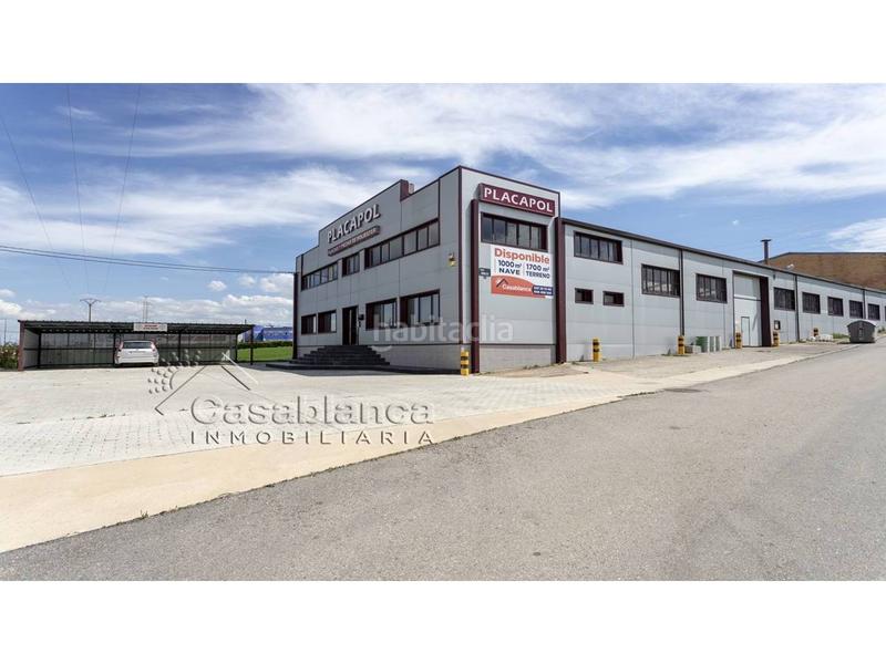 Foto ba57e1b1-ccf9-403a-b87d-27153ea641fe. Fabrikhalle in Villalbilla de Burgos