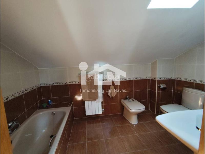 Foto 0f339f8b-5b51-4ad0-9b04-8c155e311d0b. Casa amb calefacció aparcament a Navalperal de Pinares