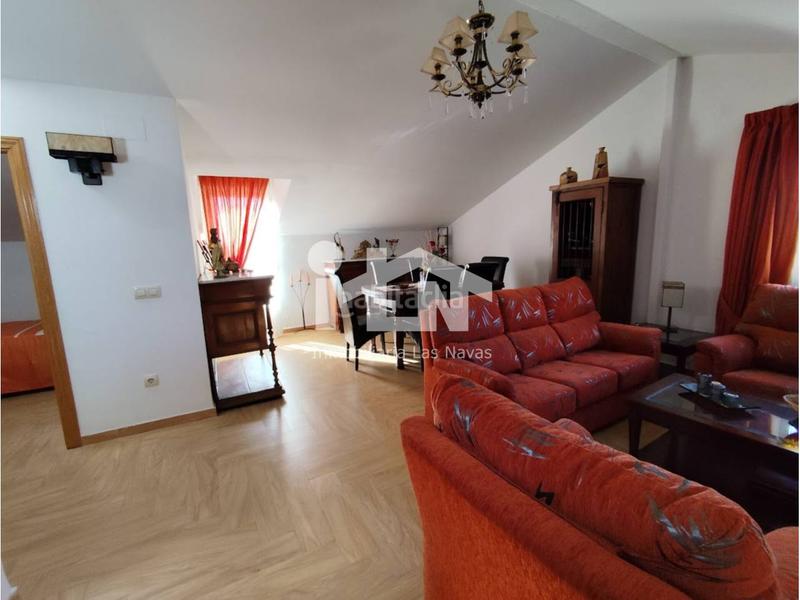 Foto 2e3559c0-b0f2-46c2-a331-c918cd624449. Casa amb calefacció aparcament a Navalperal de Pinares