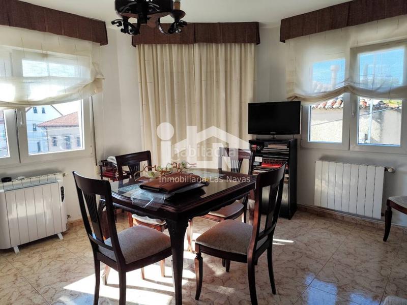 Foto 3cbdbb6b-5b98-45f7-ac88-c88586597b7a. Casa amb calefacció aparcament a Navalperal de Pinares