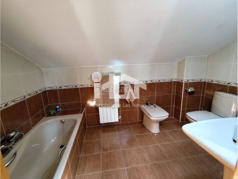 Foto 4a6fa68b-9d1a-46d3-921a-e8dddbe24d14. Casa amb calefacció aparcament a Navalperal de Pinares