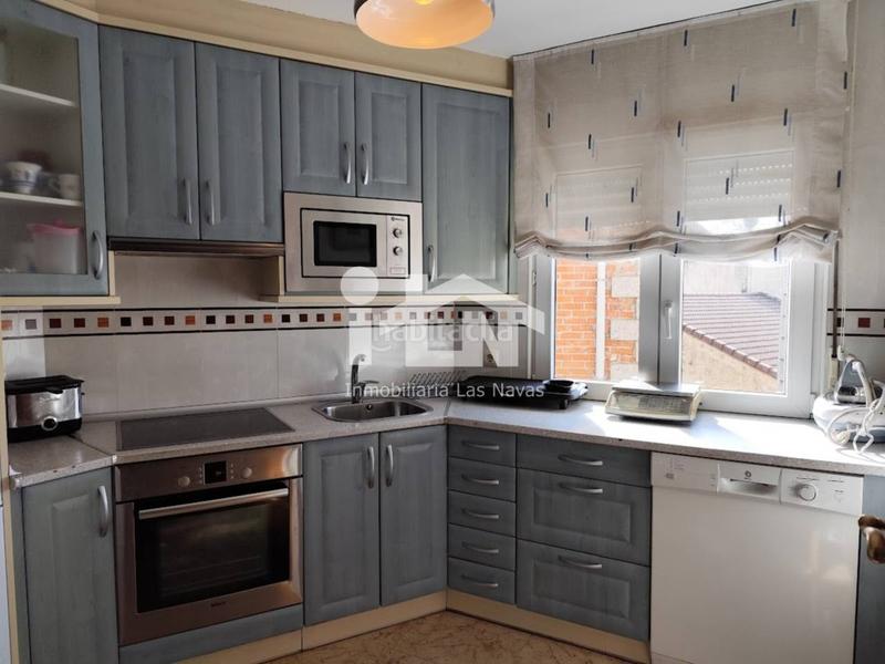 Foto af74cdd7-10fa-4200-a7f4-ead6bac90816. Casa amb calefacció aparcament a Navalperal de Pinares