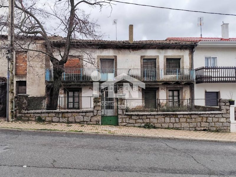 Foto b3e5e837-9456-4887-bc5c-8f65004f24d6. Casa a Navas del Marqués (Las)