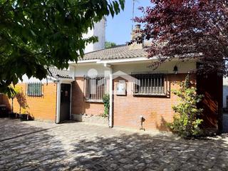 Chalet  Molino viejo. Venta de chalet en navalperal de pinares