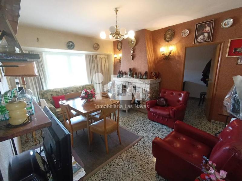 Foto f2437be3-503b-4dd2-9f7c-aad6dd8f3b05. Pis a Hoyo de Pinares (El)