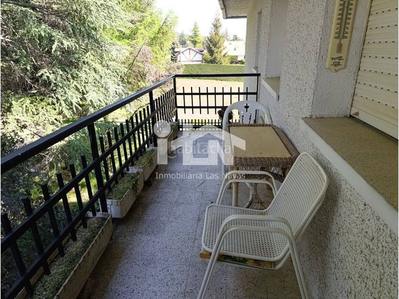 Foto e1baba3e-b488-4f2d-b04f-369fc753c8e2. Pis amb aparcament a Navas del Marqués (Las)