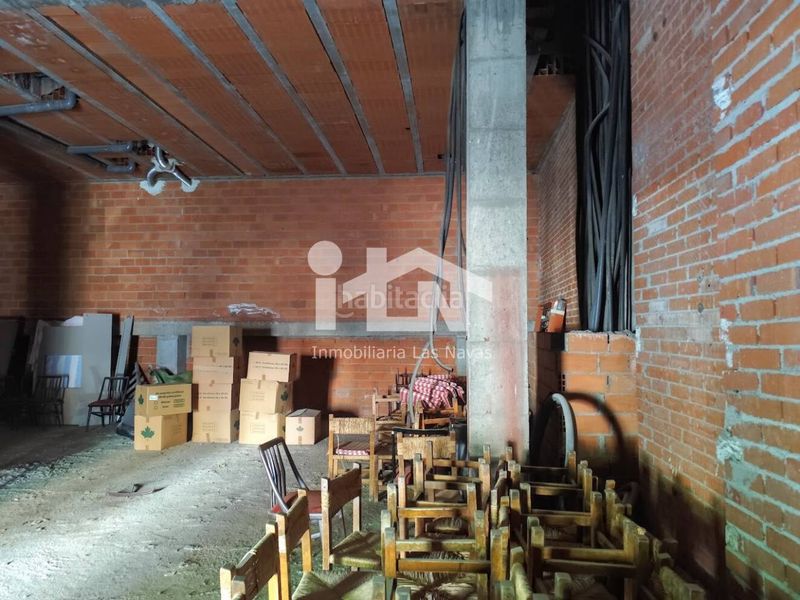 Foto c7799c1d-ef01-4c04-b0e4-6b2a64ea01d2. Local comercial a Navas del Marqués (Las)