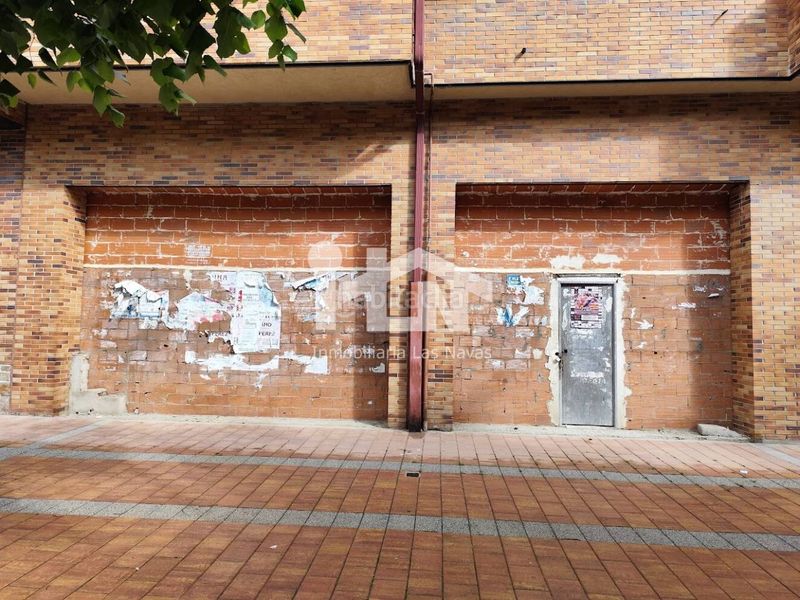 Foto dd9cd8ff-0db3-4a96-bc71-997cf5e7aa6a. Local comercial a Navas del Marqués (Las)