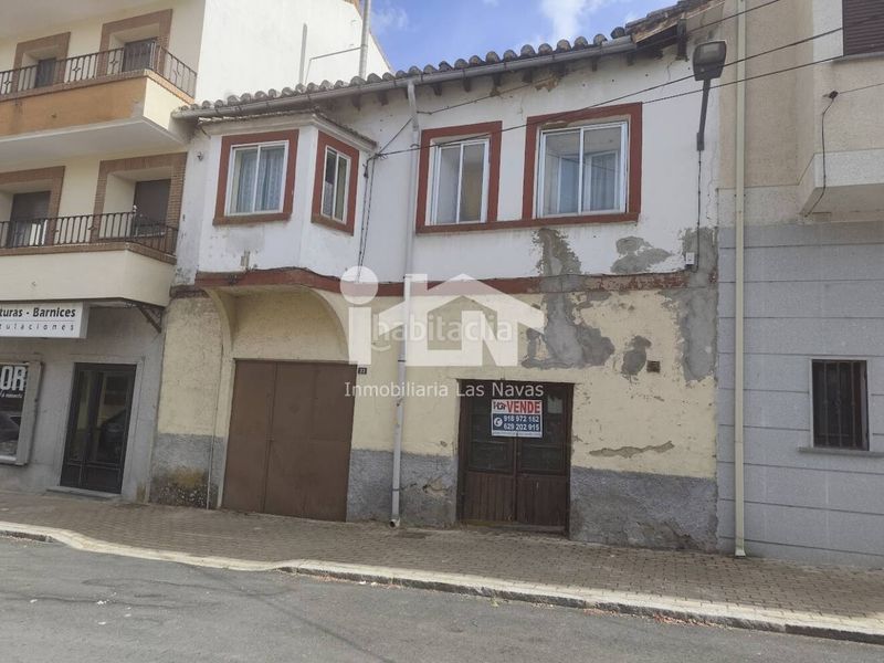 Foto fe423bd9-dd01-477c-bf72-d6d6fc1ba3b2. Casa a Navas del Marqués (Las)