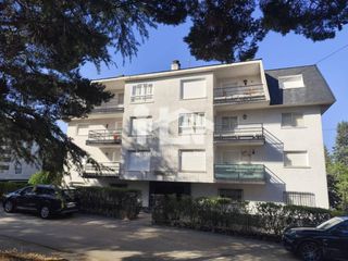 Etagenwohnung  Calle madroño. Piso en venta en las navas del marqués  exterior, luminoso y en