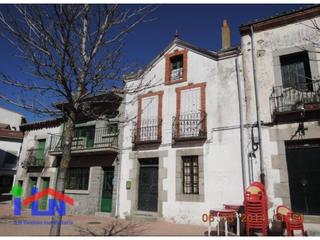 Maison à Avenida principal 64. Casa en venta en las navas del marqués