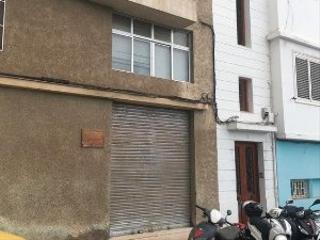 Location Local commercial en Calle de duggi 2. Local duggi