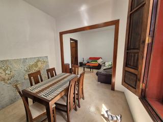 Pis a Calle san vicente ferrer 87. Planta baja, en el centro de santa cruz 110 m2