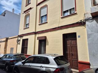 Pis a Calle san vicente ferrer 87. Planta baja, en el centro de santa cruz 110 m2