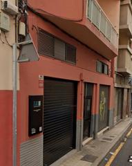 Alquiler Local Comercial en Calle de santa rosala 32. Local centro santa cruz