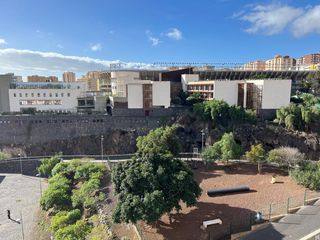 Pis a Calle santa teresa jornet e ibars 5. Piso venta en duggi