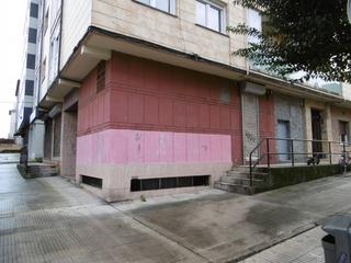 Locale commerciale  Gijón - calle leopoldo alas. Venta de local comercial para reformar en zona del coto. local d
