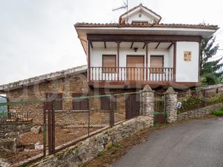 Maison  Soto del barco - cl magdalena. Casa en venta en la exclusiva localidad de soto del barco. const