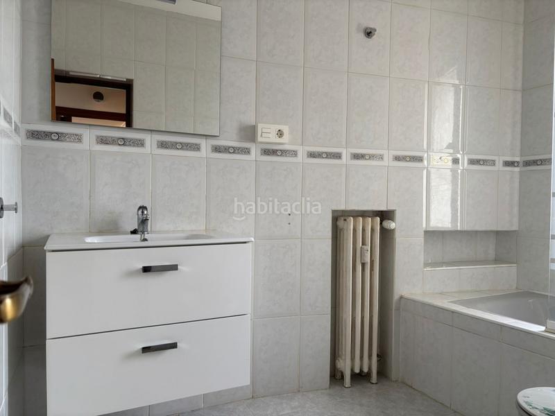 Foto eda673fd-4d1d-4f77-ab4e-b6bd2440e3c2. Location attique avec chauffage dans Centro Gijón