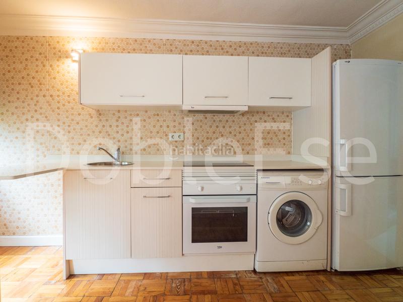Foto c02c4ddc-19c4-4b30-926d-c471ff890c25. Piso ocasión venta de loft reformado en zona institutos la milagrosa ideal inversión! descubre este acogedor loft de unos 60 en Gijón