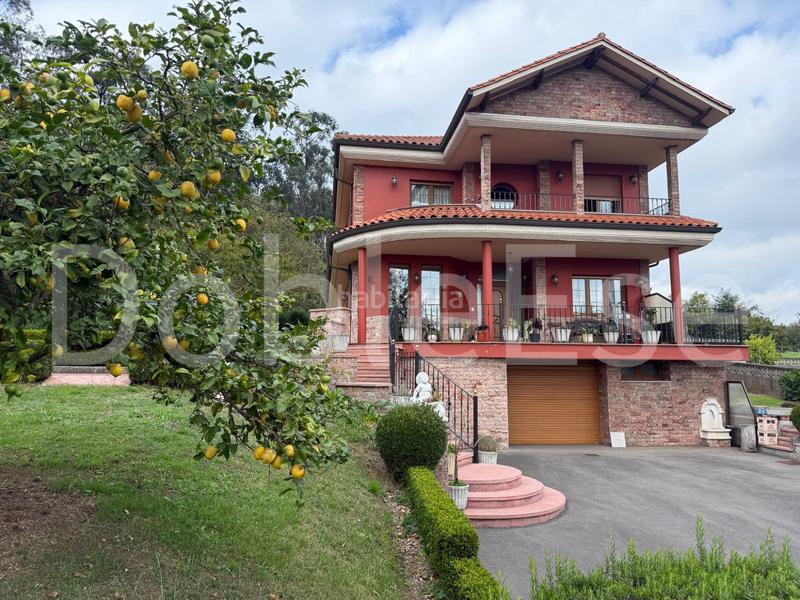 Foto 724a9a13-a0c8-483a-839b-415056893f39. Casa amb calefacció aparcament a Sierín Gijón