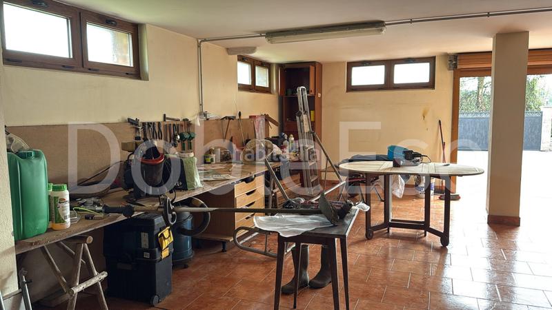 Foto b1adece1-9b7e-416c-a545-15b7667a2567. Casa amb calefacció aparcament a Sierín Gijón