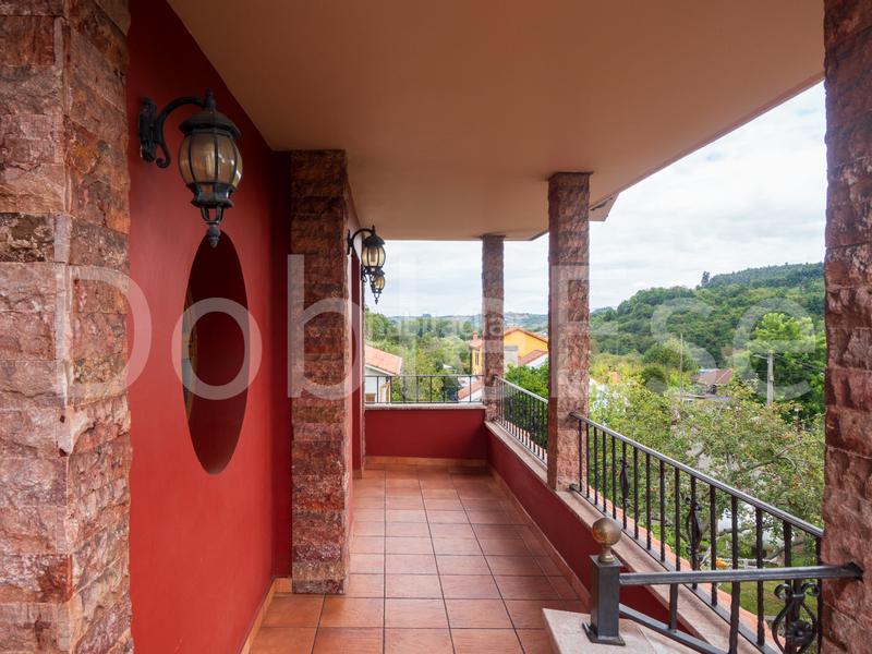 Foto bd0f5df0-6323-4a09-a11f-8af36f2475c0. Casa amb calefacció aparcament a Sierín Gijón