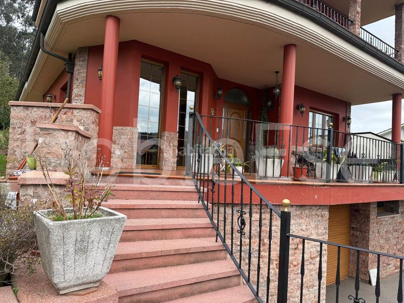 Foto e60d4afe-fbdd-4e2b-991a-5bdb5d7a3889. Casa amb calefacció aparcament a Sierín Gijón