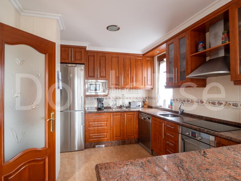 Foto f0526652-3caa-4879-b2cf-cd86465fcdd5. Casa amb calefacció aparcament a Sierín Gijón