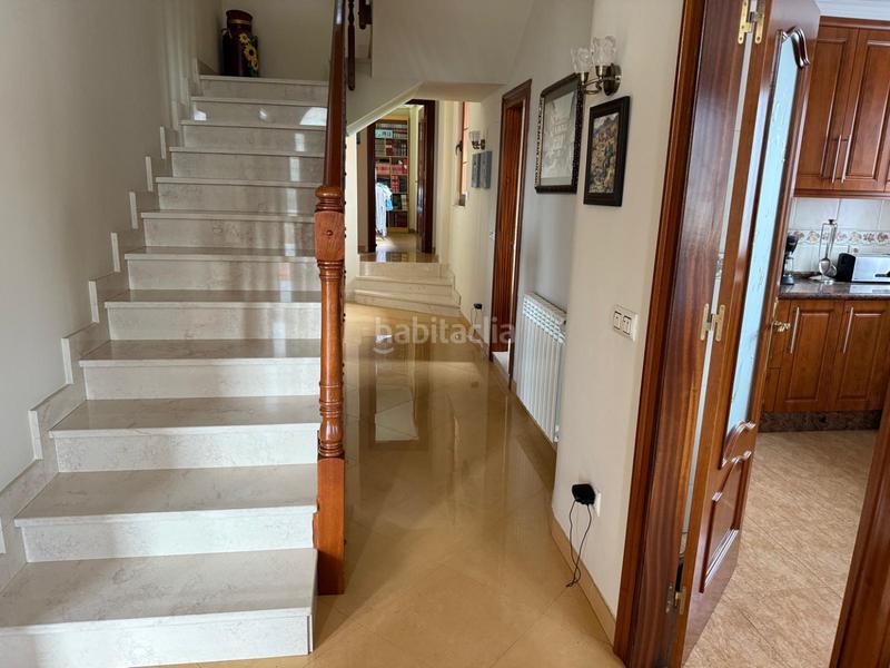 Foto f097d99b-0afc-40df-ab45-f4e20c66fd3a. Casa amb calefacció aparcament a Sierín Gijón