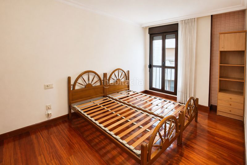 Foto 2e24ffe2-85ad-45c9-b818-078acf933e69. Pis amb calefacció aparcament a Llano Gijón