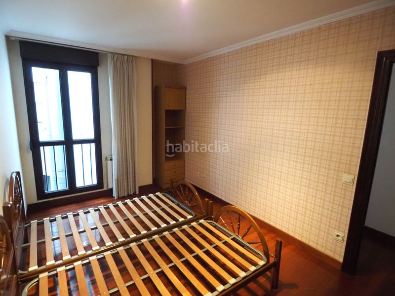 Foto 4a072f21-3392-4400-8812-7c54d7d9a620. Pis amb calefacció aparcament a Llano Gijón