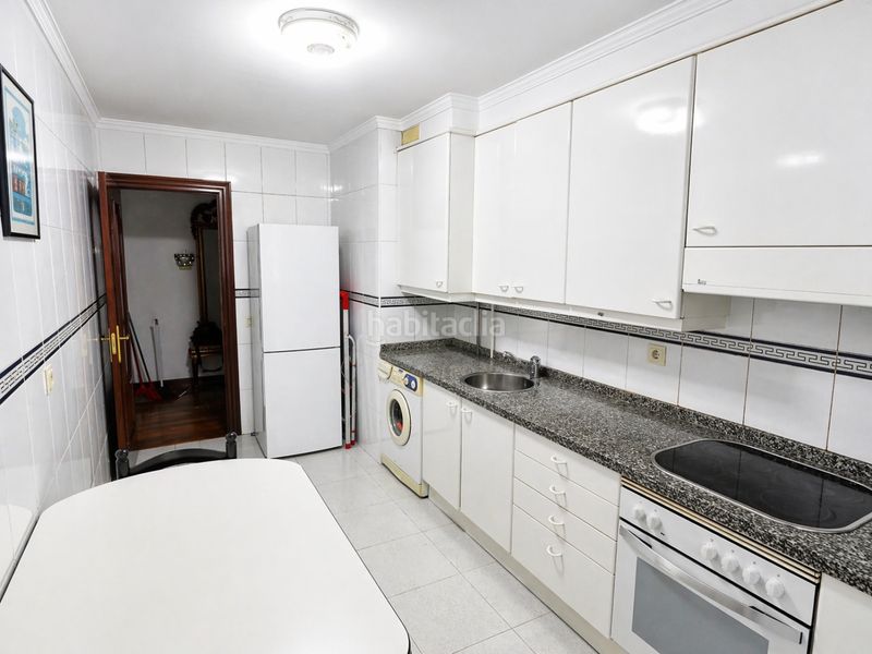 Foto 9c2e67f1-0f5a-4b6a-87a9-afffcd6a003d. Pis amb calefacció aparcament a Llano Gijón