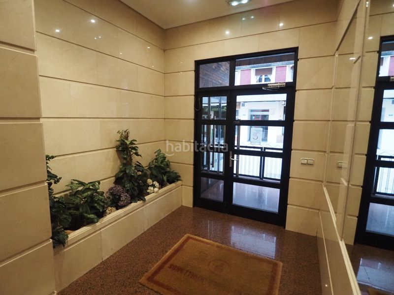 Foto e583f04d-0fb0-464d-85ec-a44a7fb3fbca. Pis amb calefacció aparcament a Llano Gijón